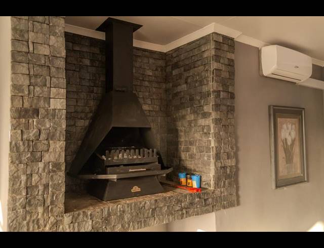 4 BEDROOM HOUSE FOR SALE IN DARLING